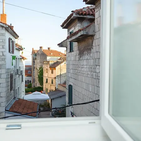 Spacious Near Beach In Croatia Σπλιτ